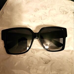 Saint Laurent women's sunglasses (Black)